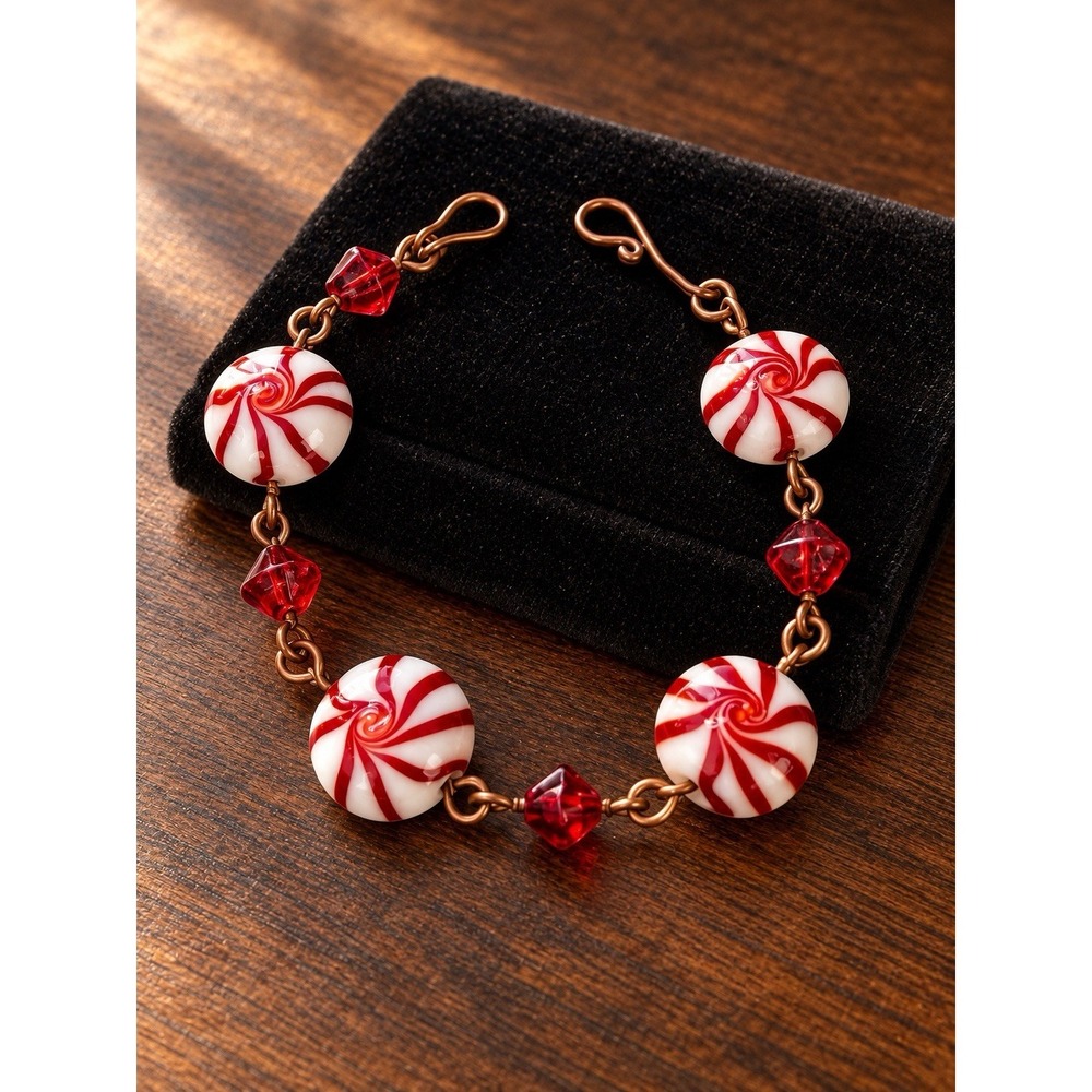 Red White Peppermint Candy Swirl Glass Bead Bracelet Copper Tone 8.5" Holiday